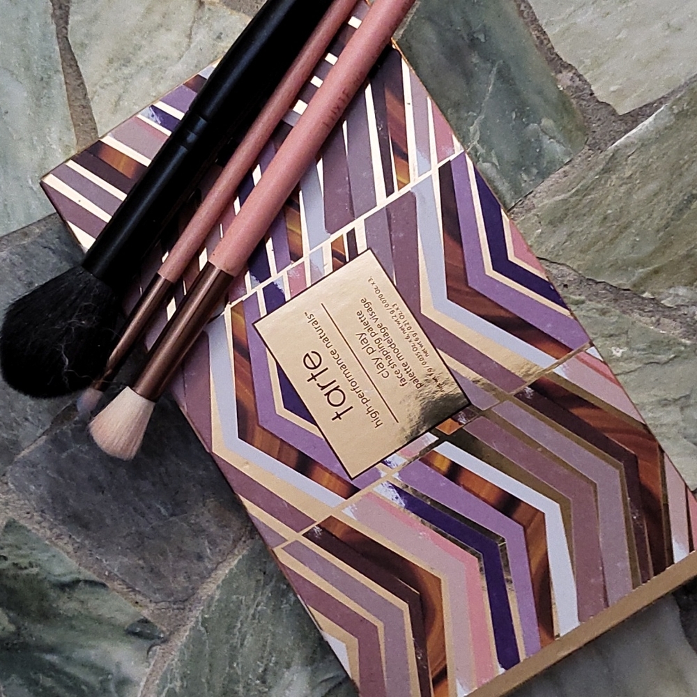 TARTE clay play face shaping palette